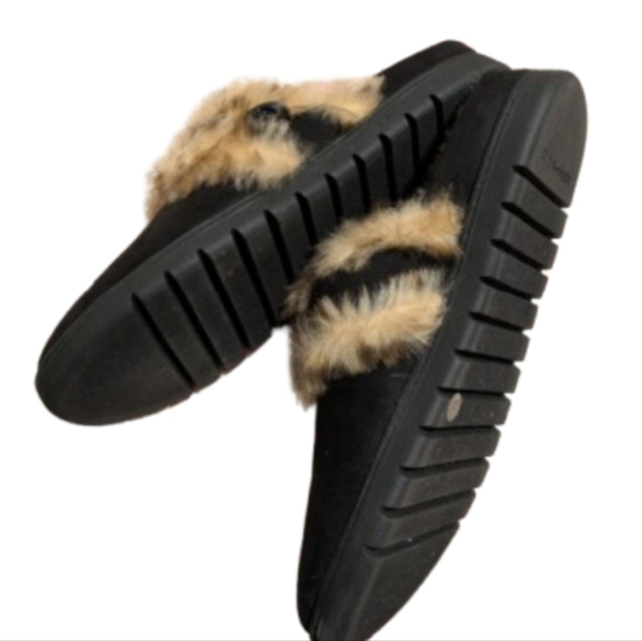 Easy Spirit Animal Print Slippers - Picture 2 of 4